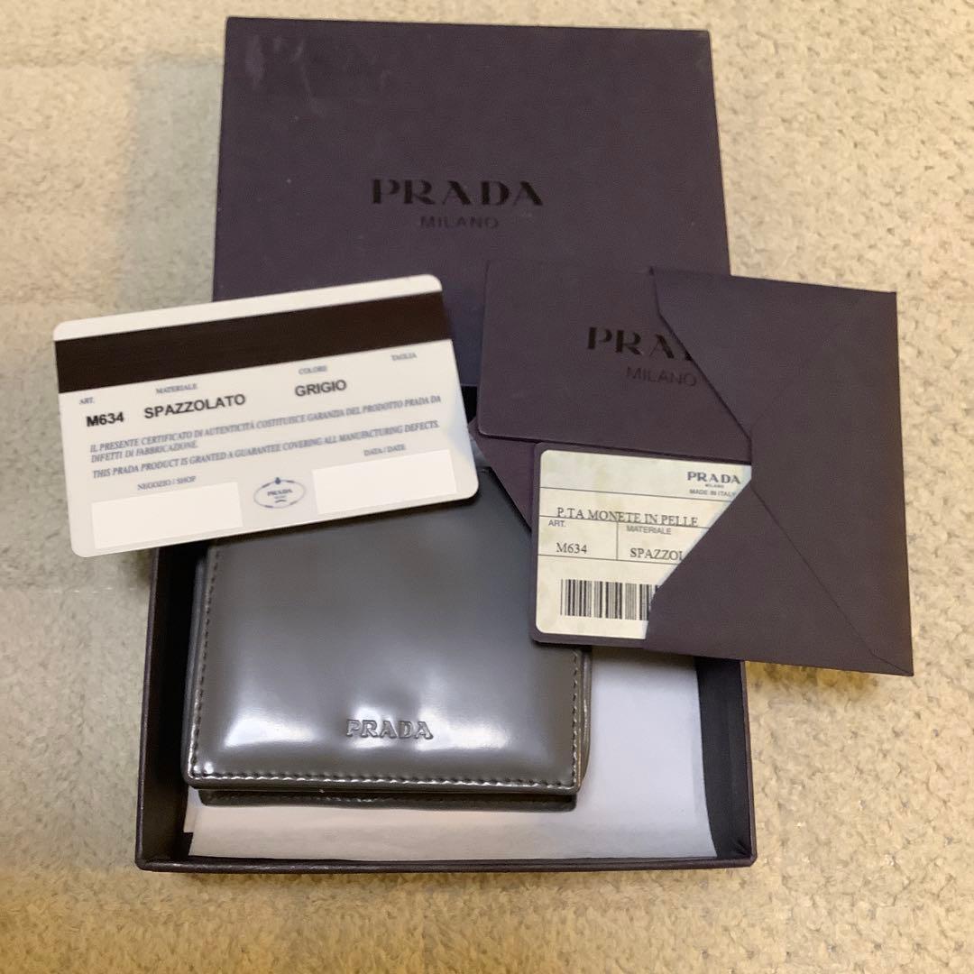 未使用品　PRADA プラダ ケース