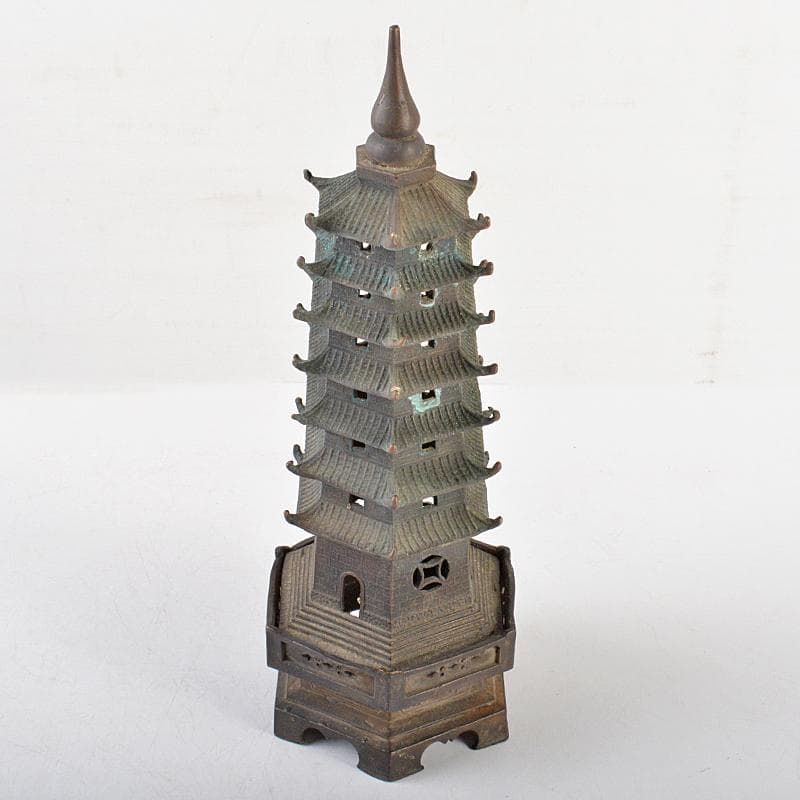 仏教美術　古銅　仏塔　置物　高さ約29cm　M　R6245