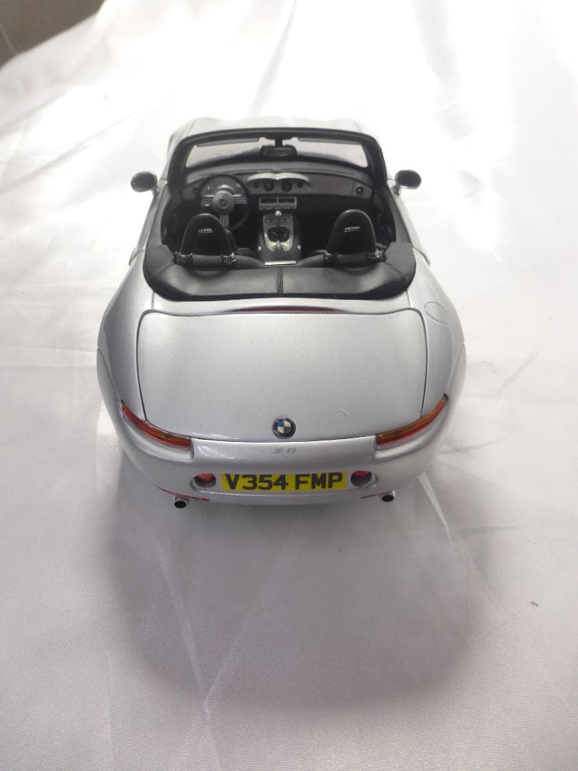 1/18 ダイキャストカー BMWディーラー限定販売　007 BMW Z8