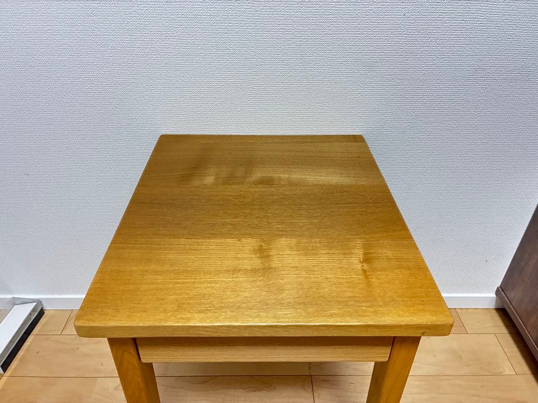 無印良品 タモ材 ベッドサイドテーブル