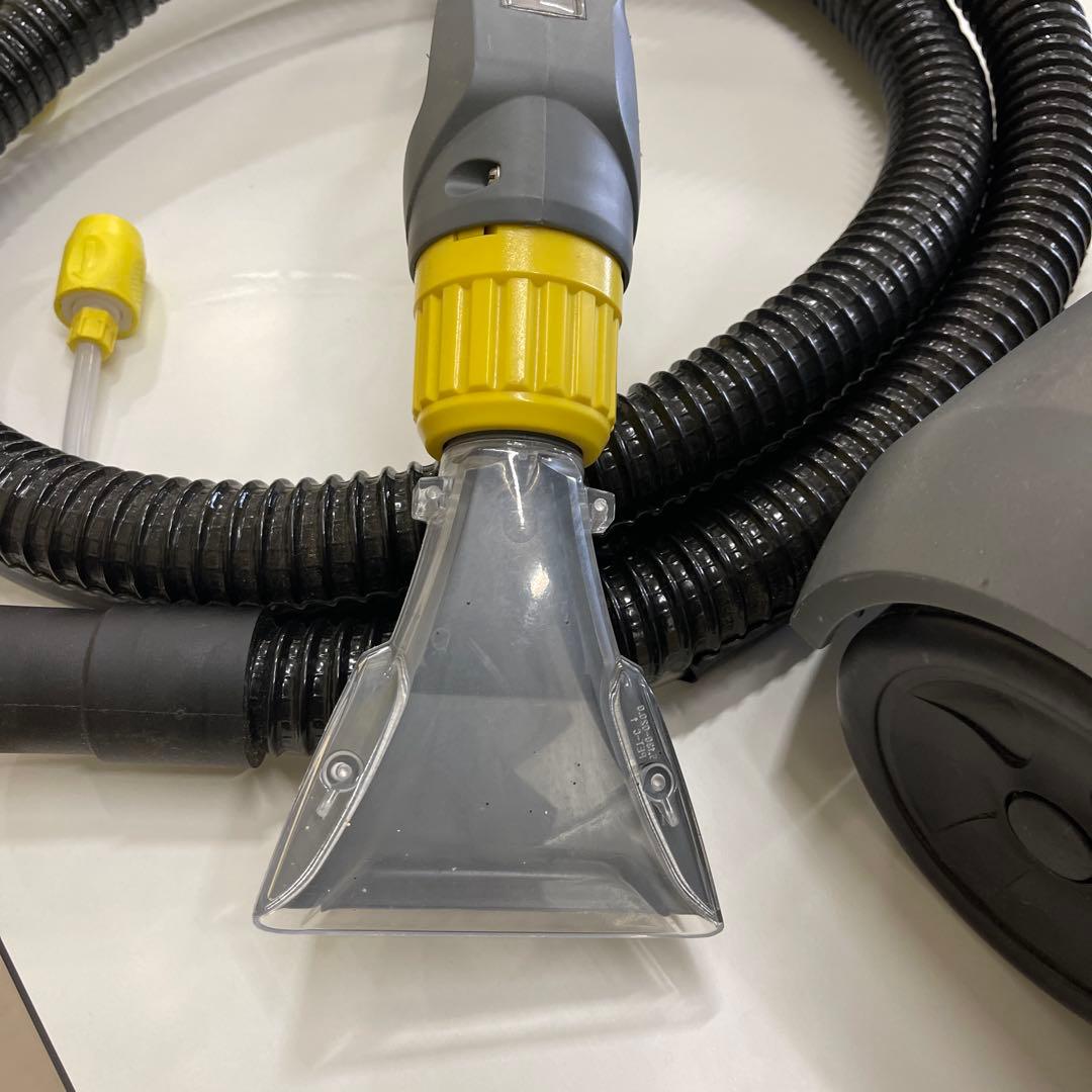 KARCHER Puzzi 8/1C プロフェッショナルリンサー　中古美品です。