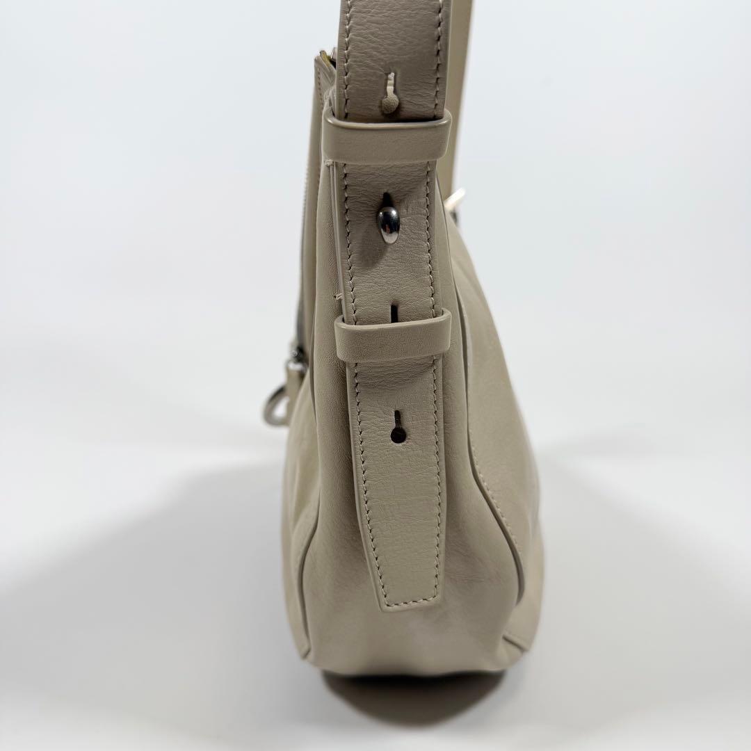 【美品】【現行】バーバリー　ショルダーバッグ　スモールナイトバッグ　アイボリー