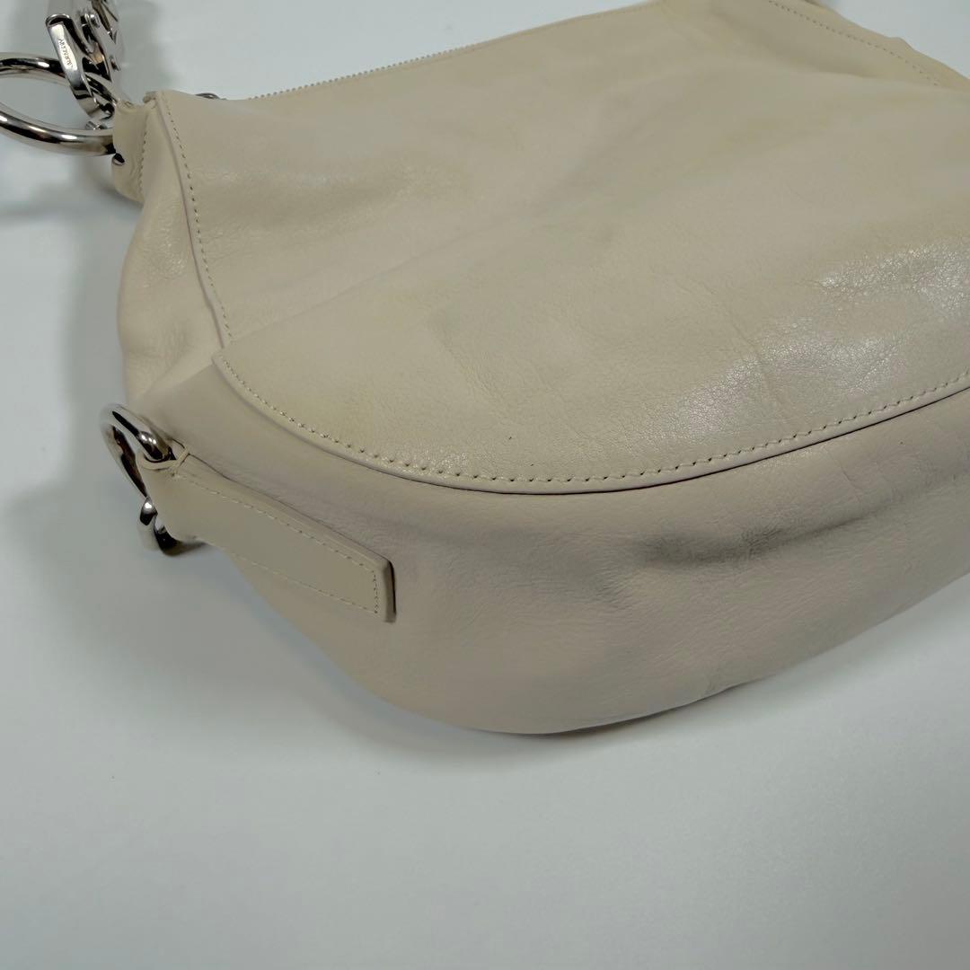 【美品】【現行】バーバリー　ショルダーバッグ　スモールナイトバッグ　アイボリー