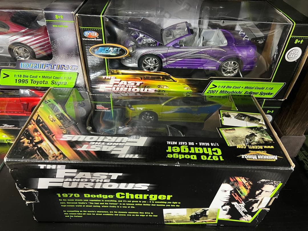 ミニカー FAST& FURIOUS 1970 DODGE CHARGER 1/18