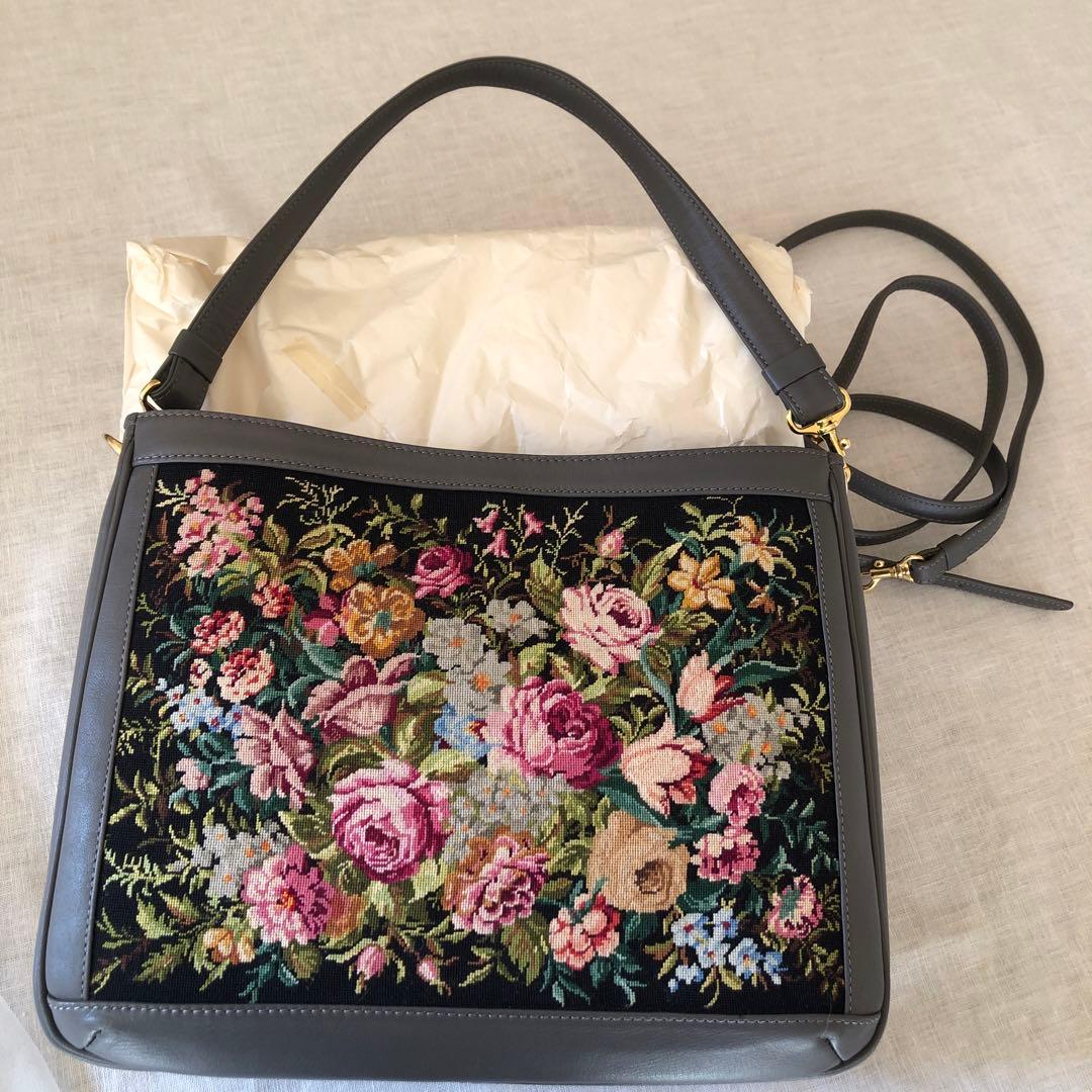 プチポワン　花柄刺繍 ハンドバッグ グレー　ショルダーバッグにも　久家道子