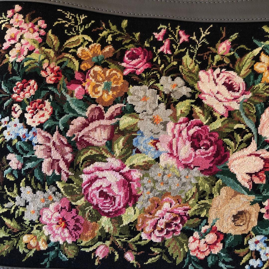 プチポワン　花柄刺繍 ハンドバッグ グレー　ショルダーバッグにも　久家道子