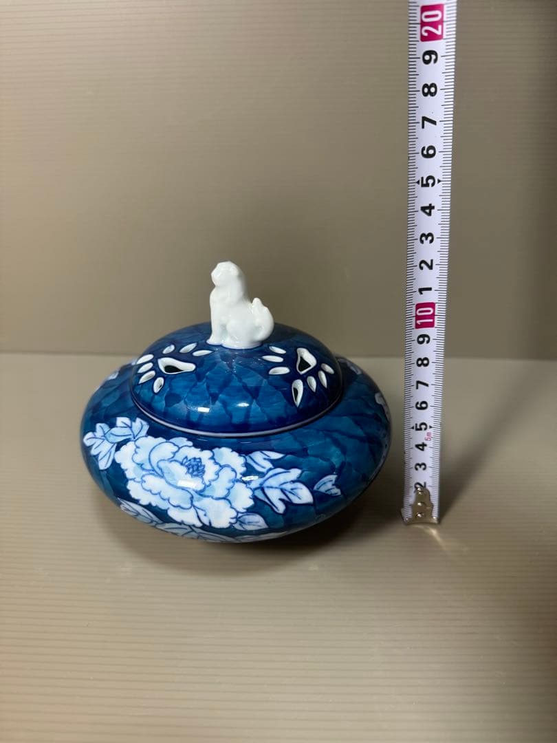 2262 有田焼　弥左エ門 外濃牡丹 色絵　獅子　香炉