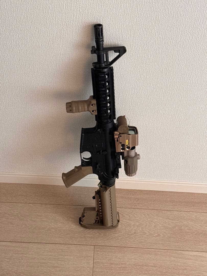 【お得セット！】東京マルイ 次世代電動ガン M4 CQB-R