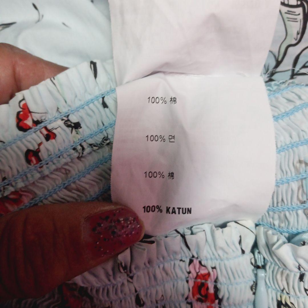 この夏はプラダ！　軽やかなスカート　水色　L イタリア製　¥18000 ↓