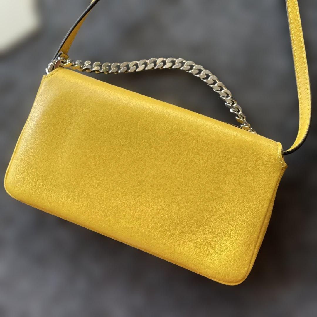 FENDI フェンディ　マイクロバゲット イエロー　シルバー金具　新品難あり