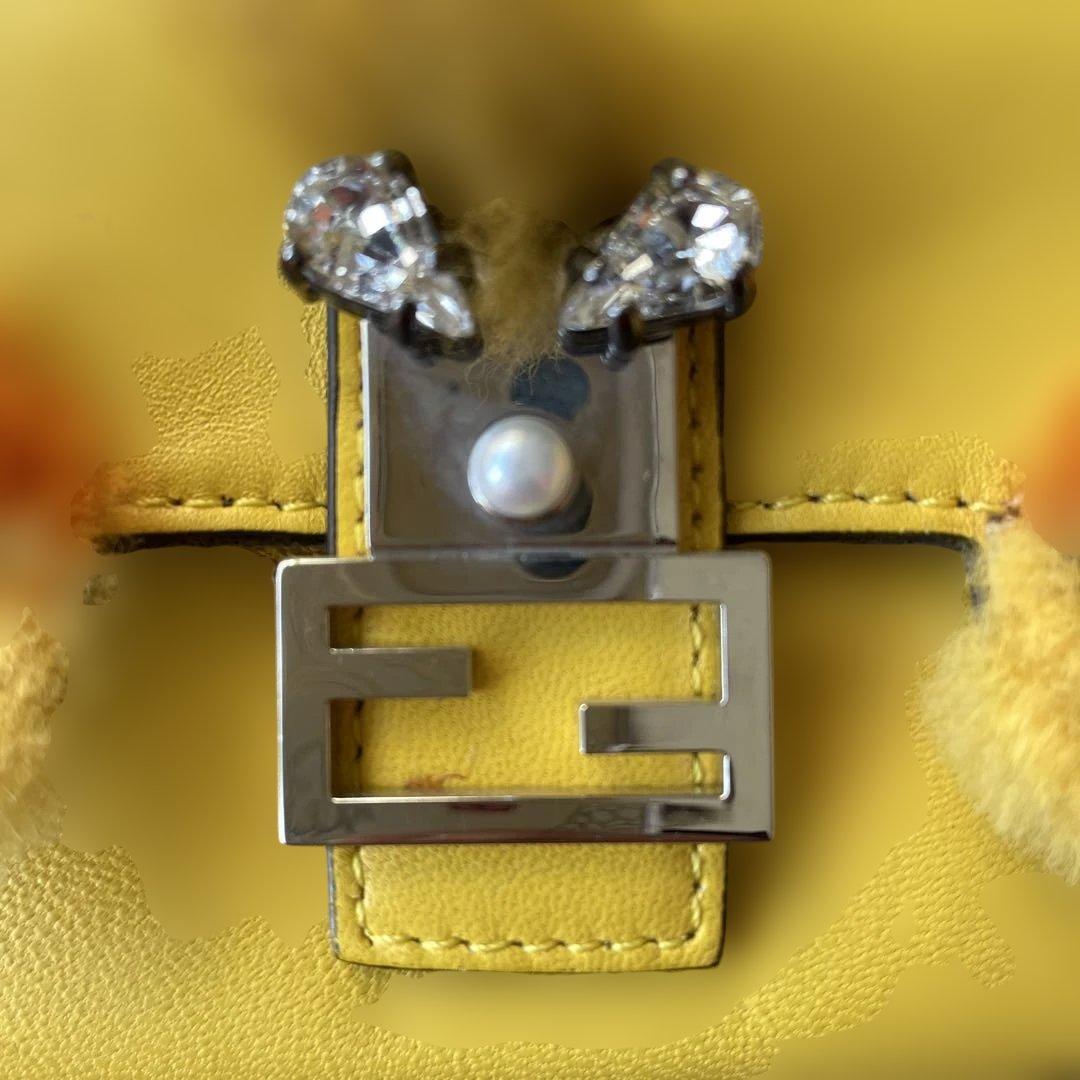 FENDI フェンディ　マイクロバゲット イエロー　シルバー金具　新品難あり