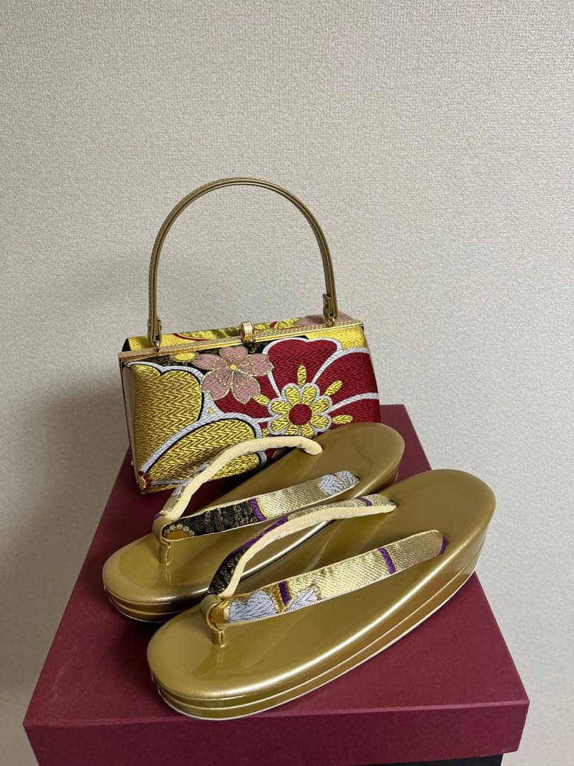 成人式・振袖・訪問着・着物　【草履バッグセット】　ゴールド/花柄