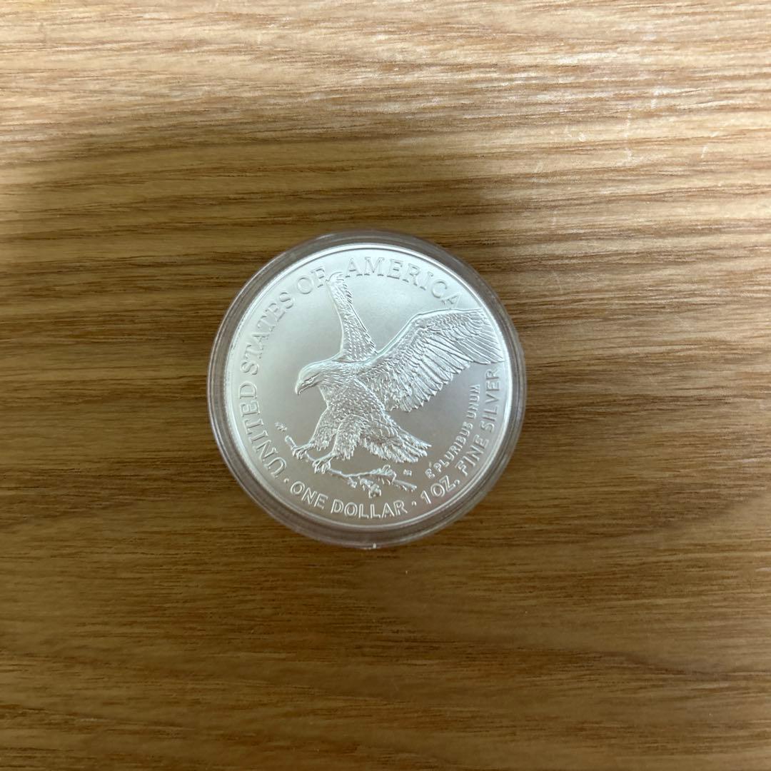 純銀　2024 アメリカ　リバティ