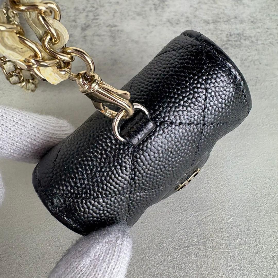 CHANEL マトラッセ　キャビアスキン　AirPods イヤホンケース