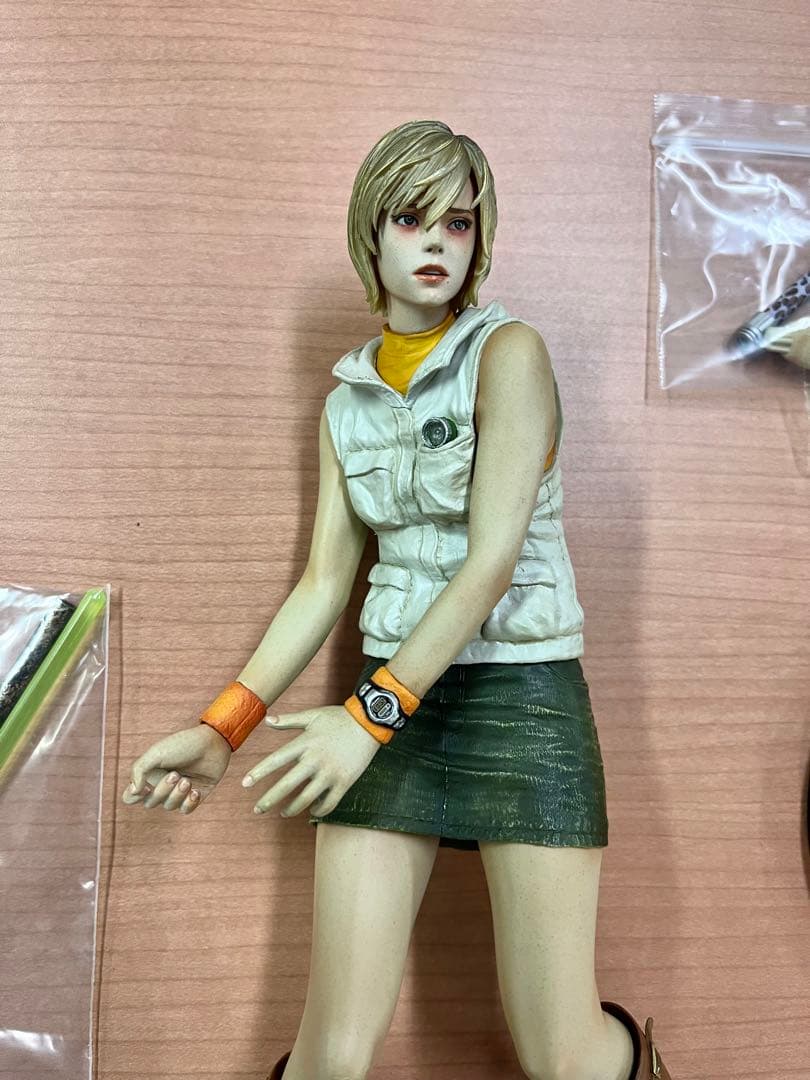 サイレントヒル3 ヘザー 1/6スケール スタチュー Gecco