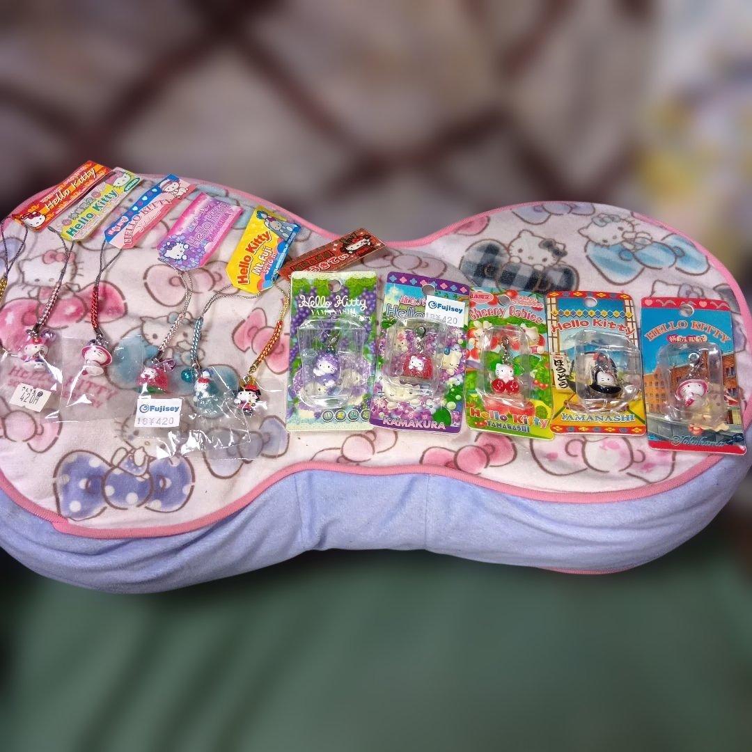ハローキティ根付とファスナーマスコット11個セットまとめ売り2000〜2005