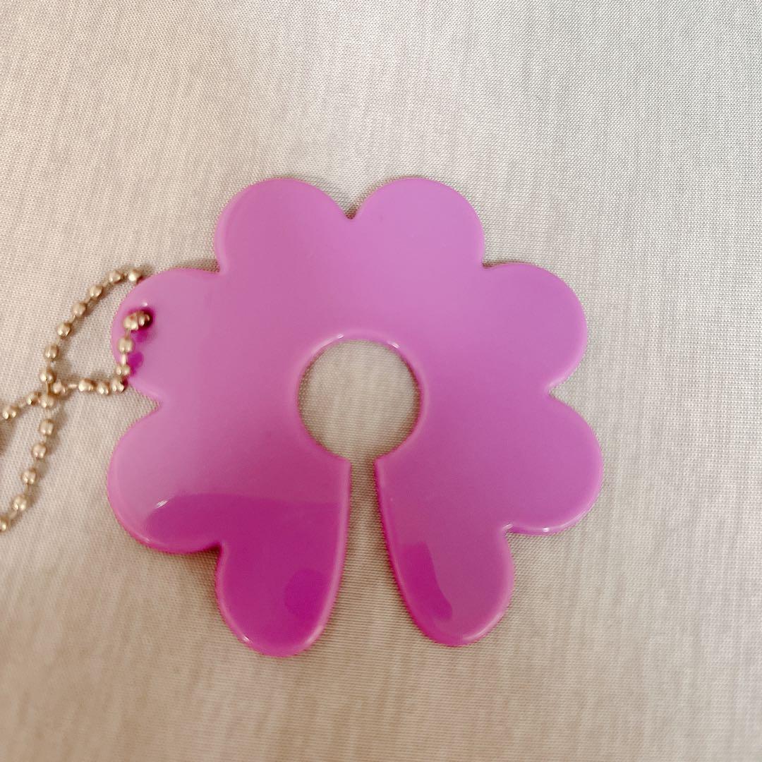 留め具 キーホルダー 美女と野獣 ディズニーランド お土産