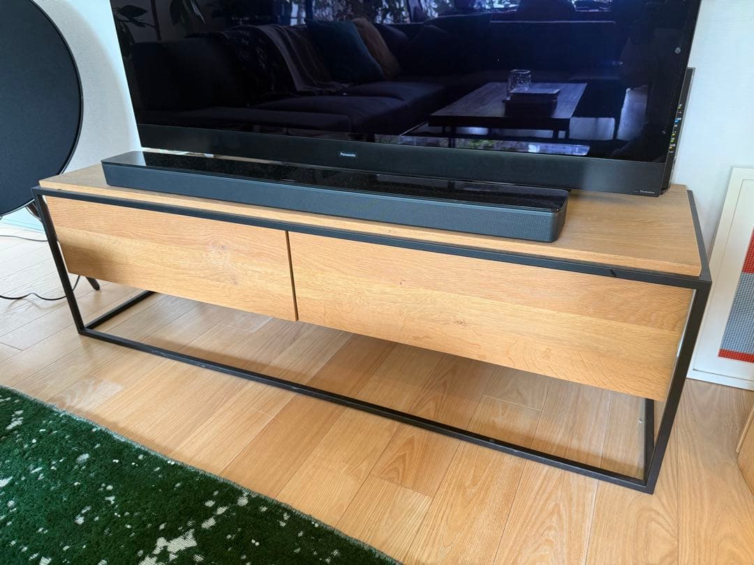 Ethnicraft Monolit TVボード オーク × ブラックスチール