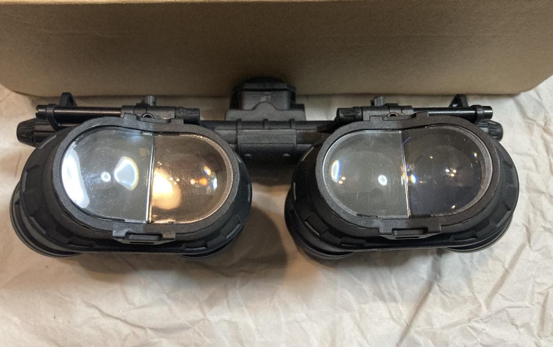 【発光モデル】GPNVG-18 4眼ナイトビジョンゴーグル ダミー BK