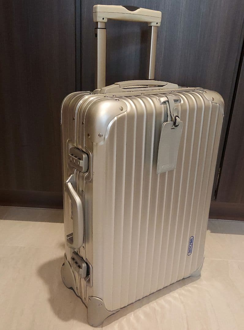 リモアキャリーケース　青ロゴ32L　シルバー アルミニウム