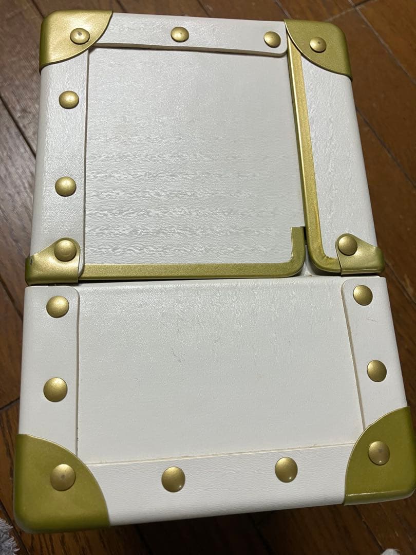 【 未使用品 】シュウウエムラ メイクボックス メゾンキツネコラボ 日本製 白