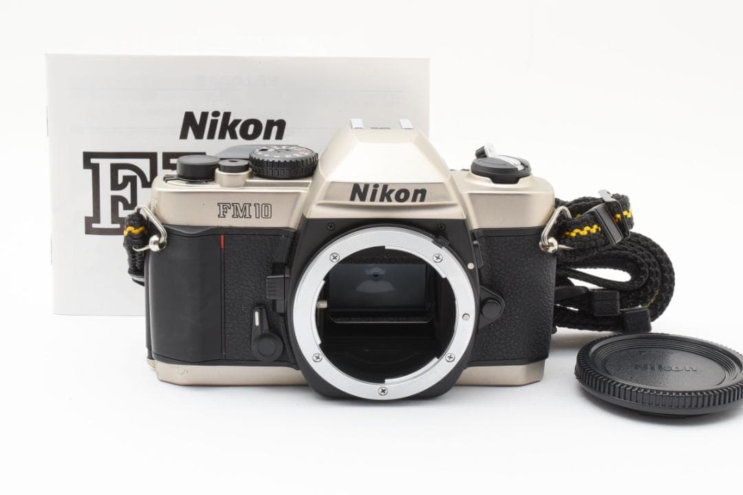 美品 ニコン FM-10　説明書付き　フィルムカメラ　モルト新品交換済 C969