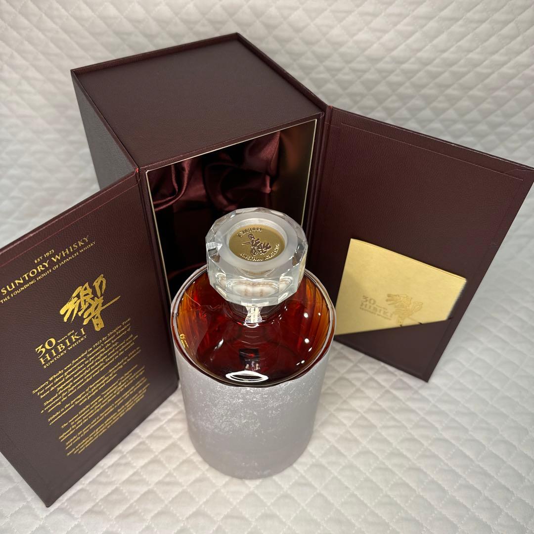 ☆サントリーウイスキー 響30年 ホログラムシール有 白箱付☆