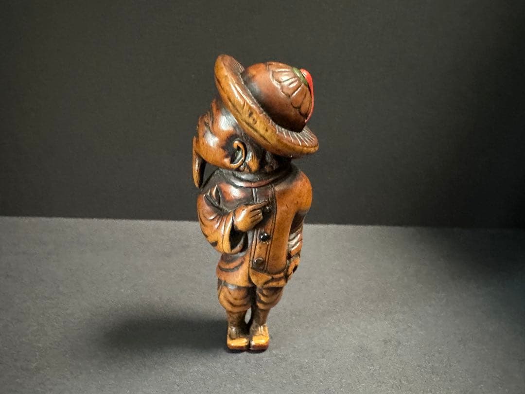 【根付(netsuke)】人物の根付　木製　江戸時代