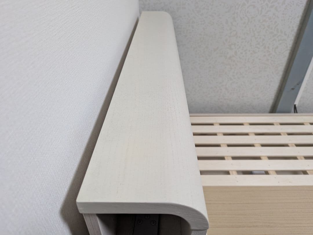 ベッドフレーム（シングル）、収納付き