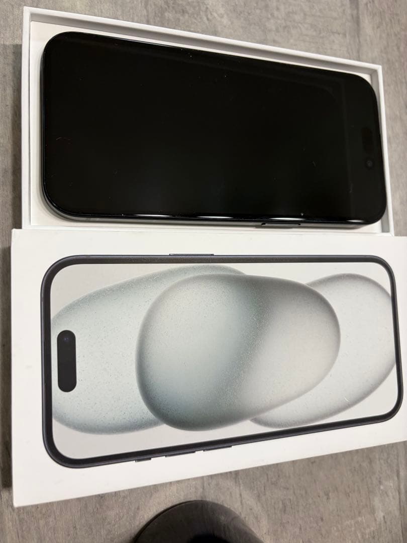 iphone15 128gb ブラック　SIMロックなし