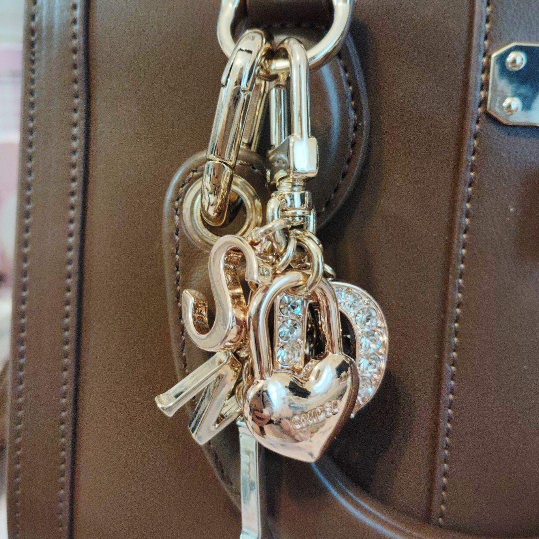 SNIDEL ブラウン ショルダーバッグと、チャーム付き