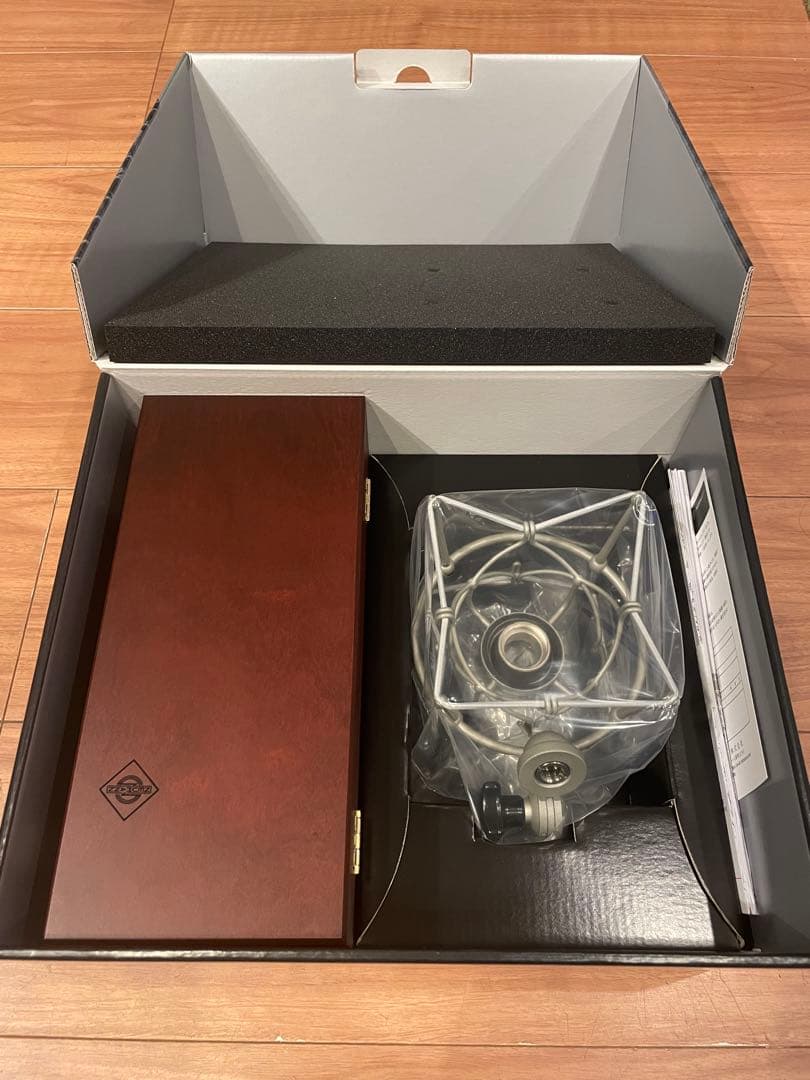 Neumann U87Ai Studio Set 【新品、未使用】