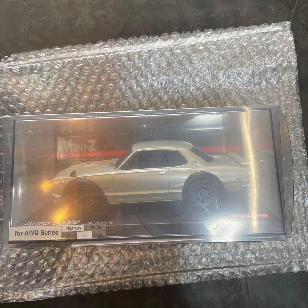 ミニッツ AWD 日産　フェアレディ 240ZG ホワイト　と　2000GT-R