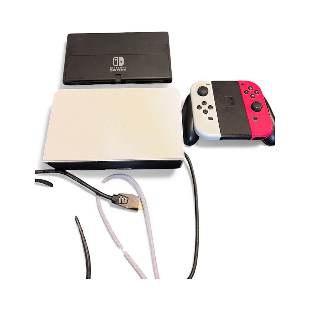 Nintendo Switch 本体 ホワイト/ブラック Joy-Con付き