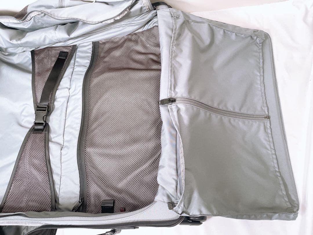 【良品】 TUMI トゥミ ガーメントキャリー 4ウィール 22038D2