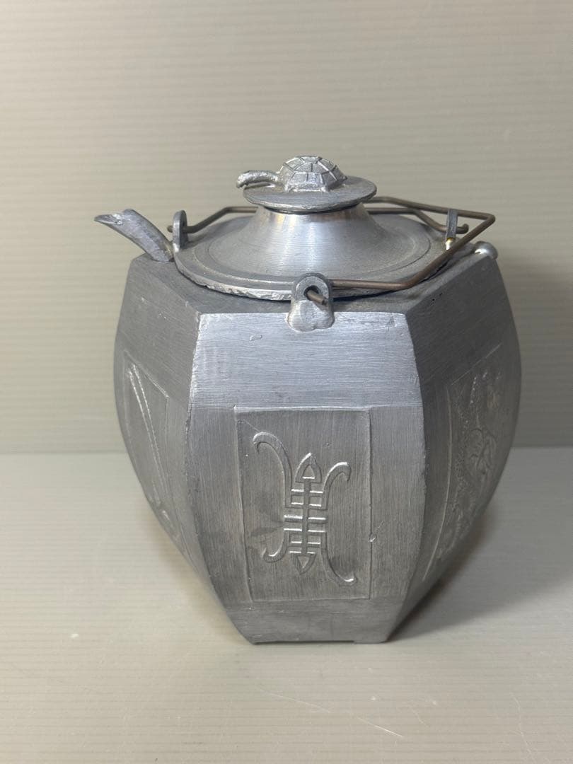 2396  中国酒器　六角チロリ　錫製  骨董品