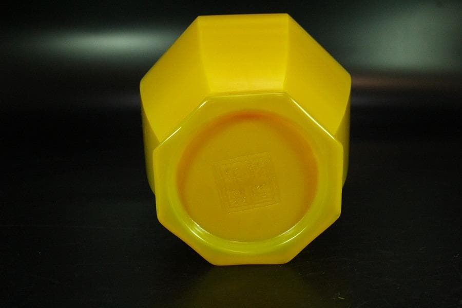 中国美術 乾隆硝子 黄色 八方 瓶 刻 乾隆年製 茶道具伝来(K-A211)