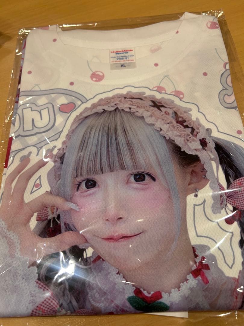 兎月もも生誕祭2025生誕グッズフルグラTシャツ キーホルダー　キュンTシャツ