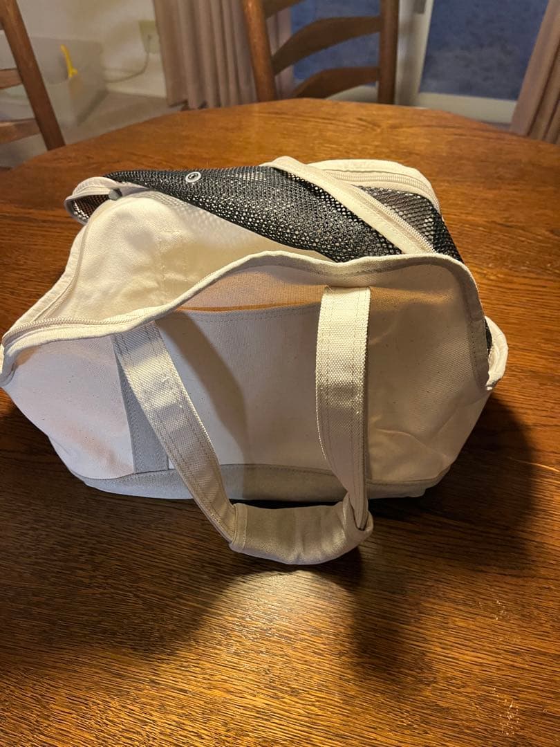 愛猫　愛犬のキャリーバッグ ホワイト　free stitch