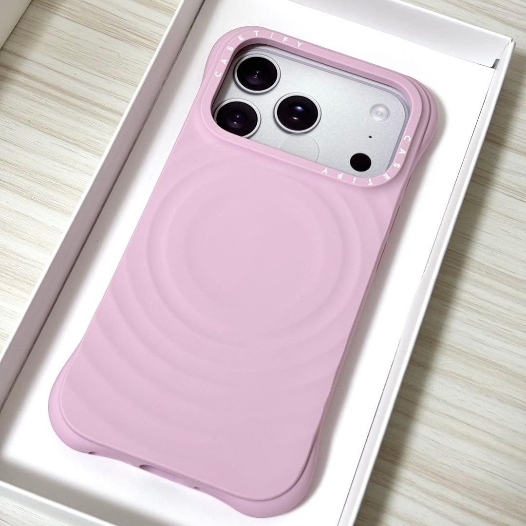 【未使用】CASSETIFY iPhone 17Pro ウェーブシリコンケース