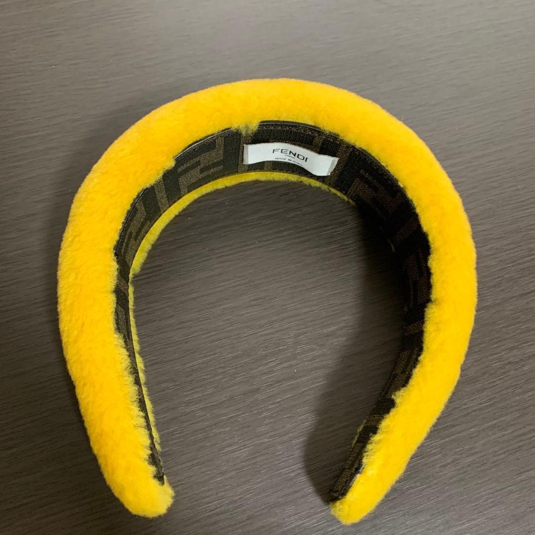 FENDI 黄色 カチューシャ