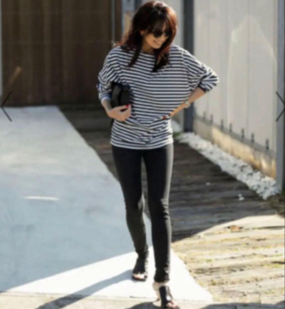 forme 東原亜希　ラッシュガード　ドルマンスリーブ　ボーダー黒×白　新品