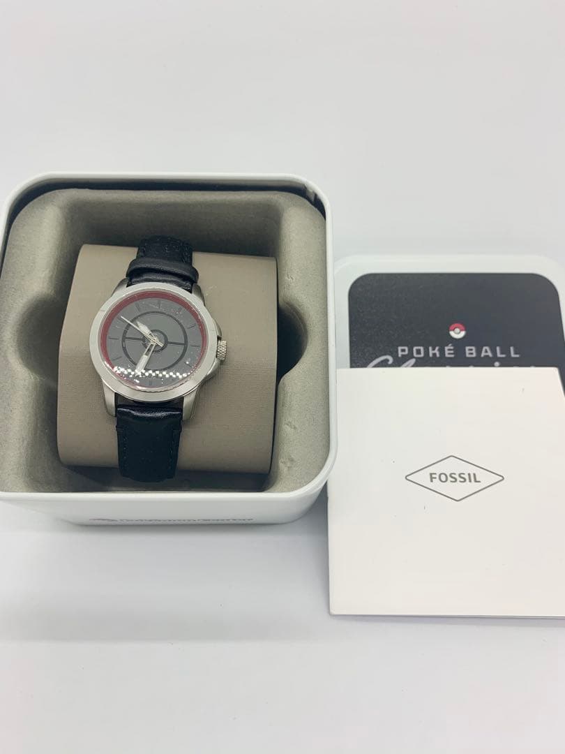 海外ポケモンセンター限定 ポケモン Fossil モンスターボール 腕時計