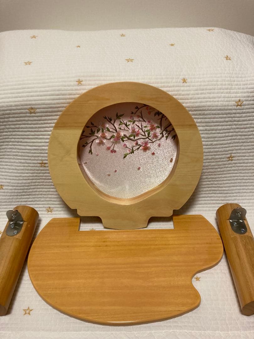 雛人形　飾り台　親王飾り　木製　桜　刺繍屏風