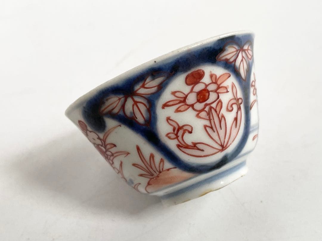 骨董　アンティーク　古伊万里　輸出伊万里　色絵　猪口　盃　酒器　カップ　輸出手