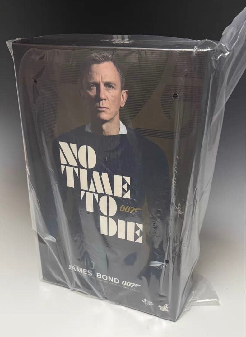 ホットトイズMMS804 ノー・タイム・トゥ・ダイ ジェームズ・ボンド 1/6