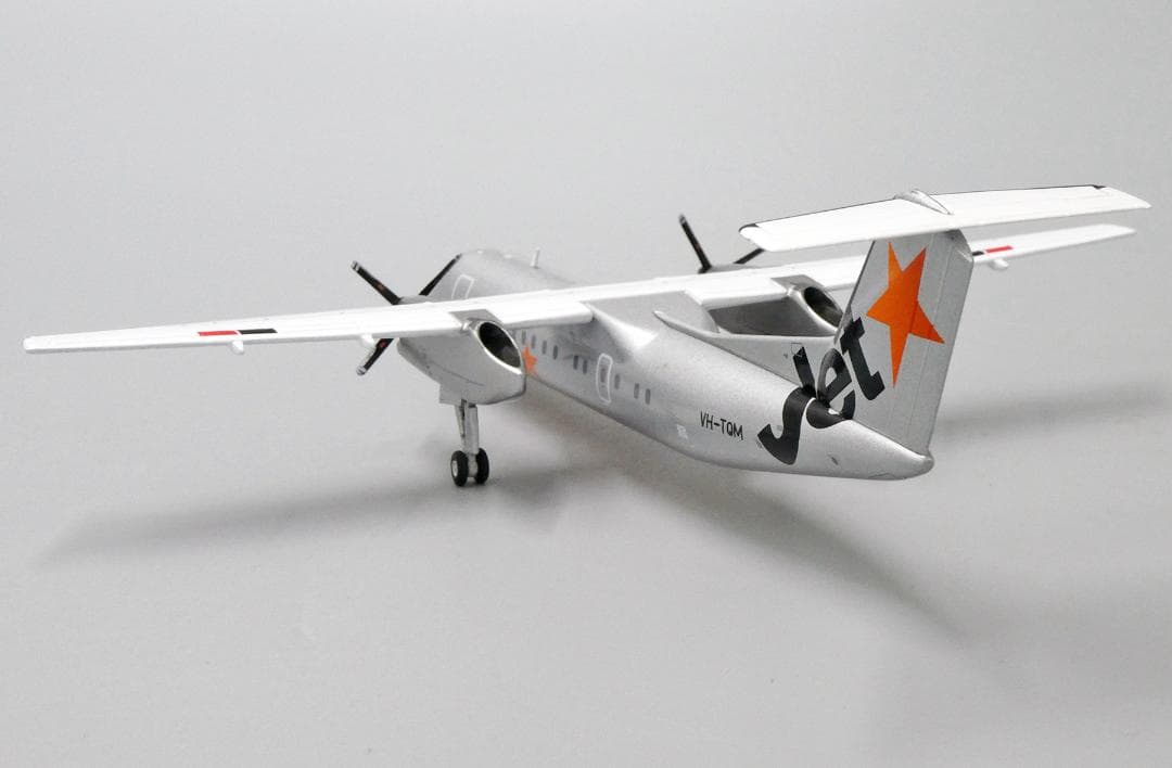 ジェットスター Dash8-Q300 VH-TQM 1/200