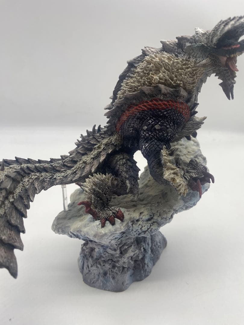 モンハン ジンオウガ亜種 フィギュア クリエイターズモデル モンハン部限定
