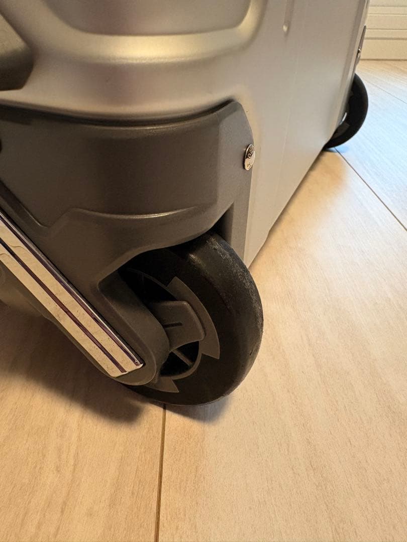 ゼロハリバートン　二輪　美品