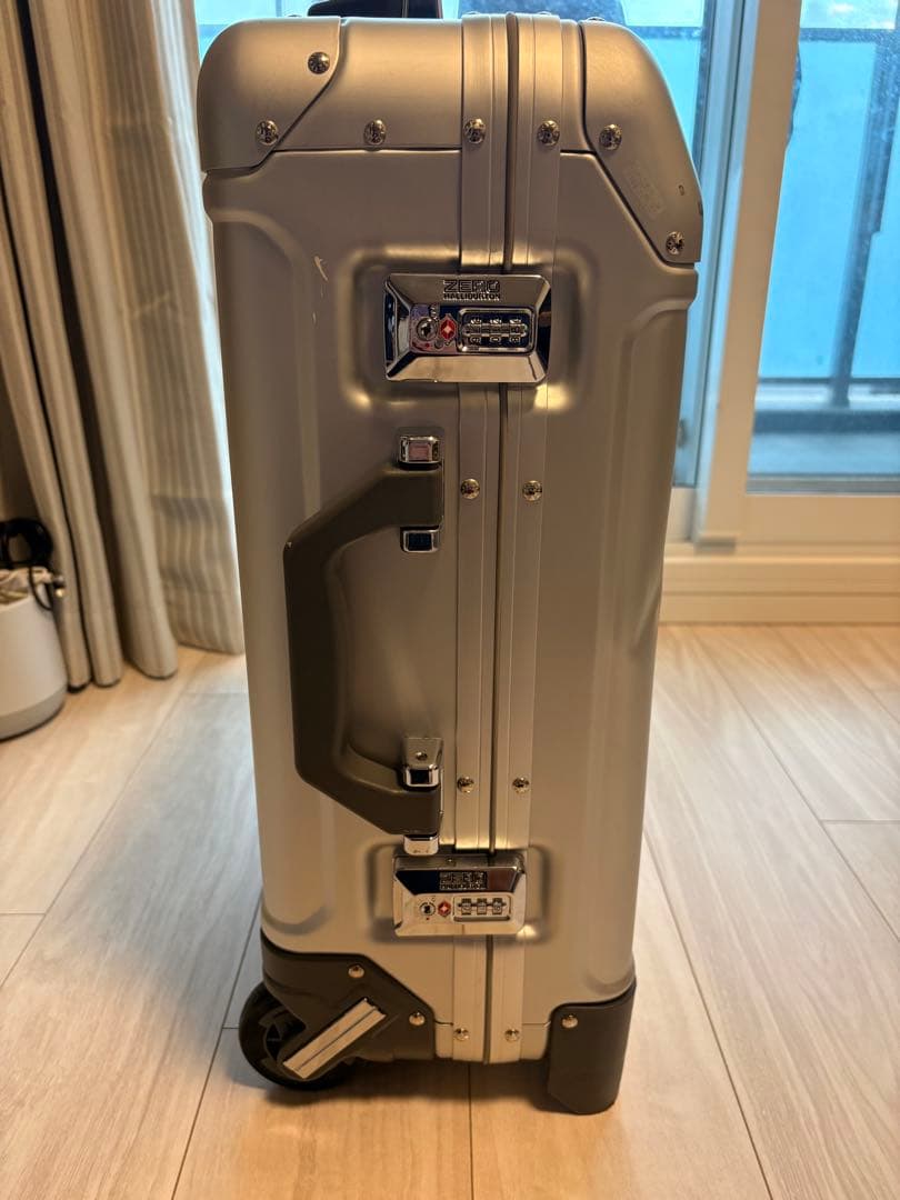 ゼロハリバートン　二輪　美品